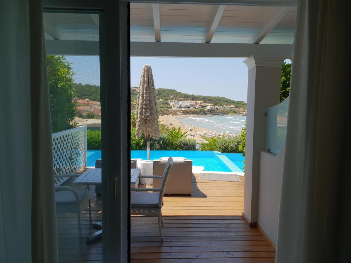 Paralia Luxury Suites Agios Stefanos Avliotes  Pokój zdjęcie