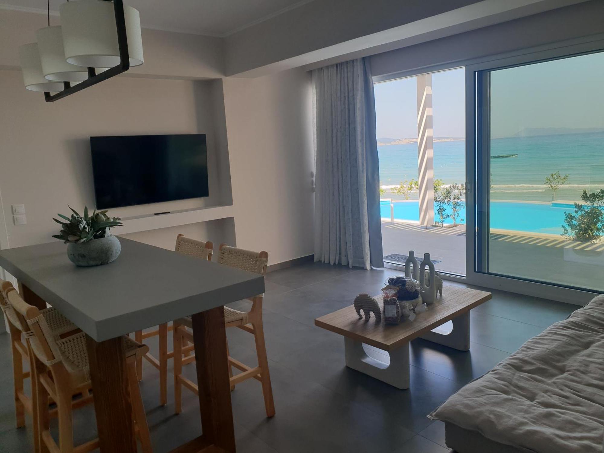 Paralia Luxury Suites Agios Stefanos Avliotes  Zewnętrze zdjęcie