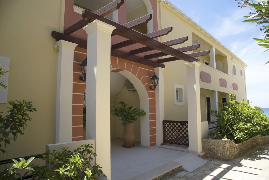 Paralia Luxury Suites Agios Stefanos Avliotes  Zewnętrze zdjęcie