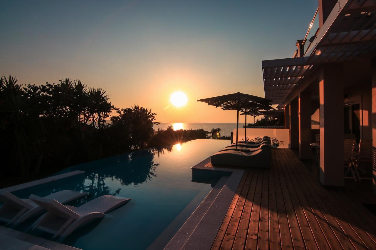 Paralia Luxury Suites Agios Stefanos Avliotes  Zewnętrze zdjęcie